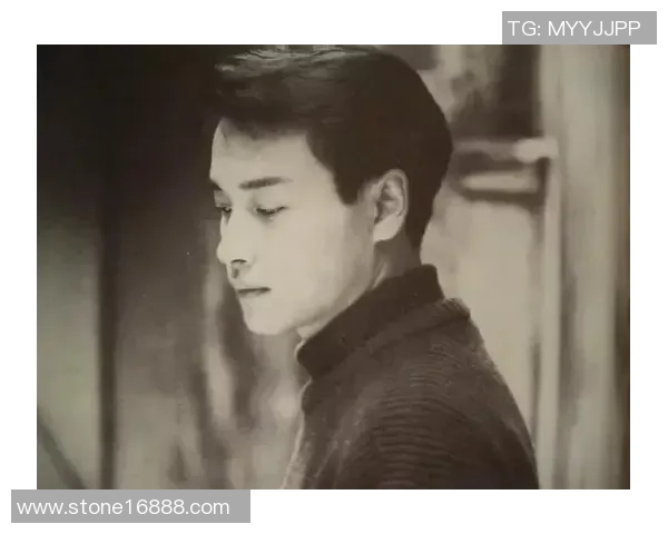 姚明深感悲痛哀悼故友离世情深意重铭刻心间 姚明深感悲痛哀悼故友离世情深意重铭刻心间