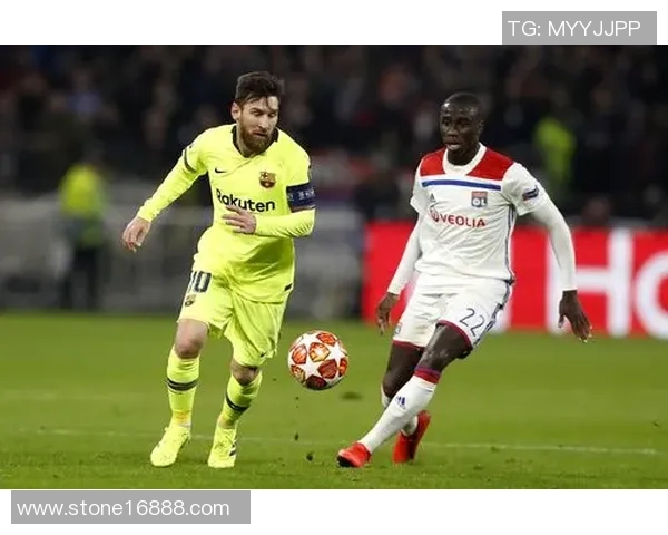 巴萨友谊赛大胜里昂五球逆转瞬间引发全场热烈欢呼集锦回顾