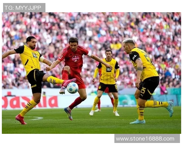 德甲精彩对决拜仁逆转尤文图斯补时绝杀引发转会热议