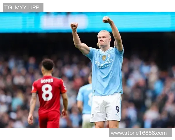 欧冠精彩对决那不勒斯与曼城战成平局帽子戏法引发全场热烈反响