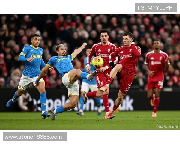 足总杯惊现冷门本菲卡与国米激战成平局补时进球引发全场狂欢