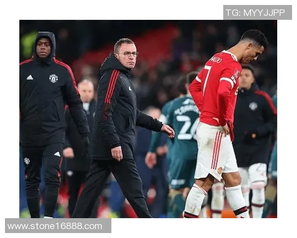 足总杯惊心动魄国米逆转里昂红牌风波引发全场热议